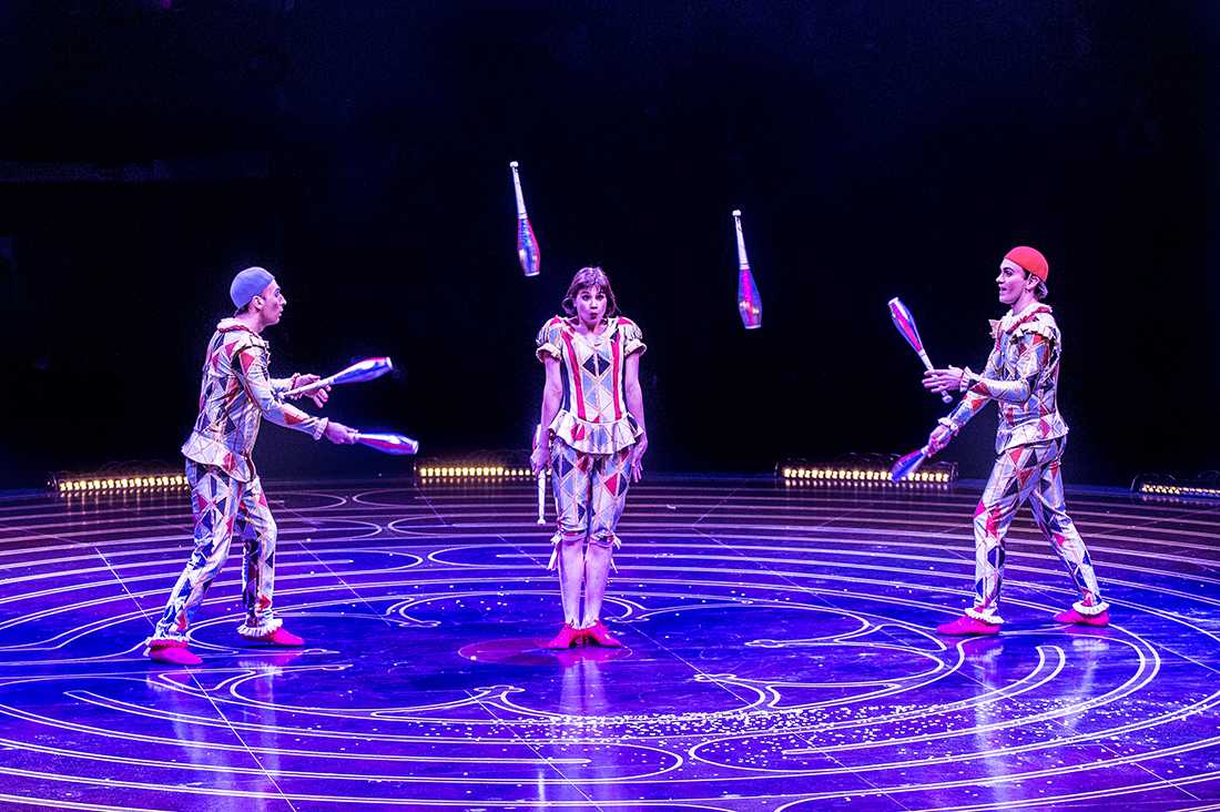 Juggling scene from Cirque du Soleil's 'Corteo.'