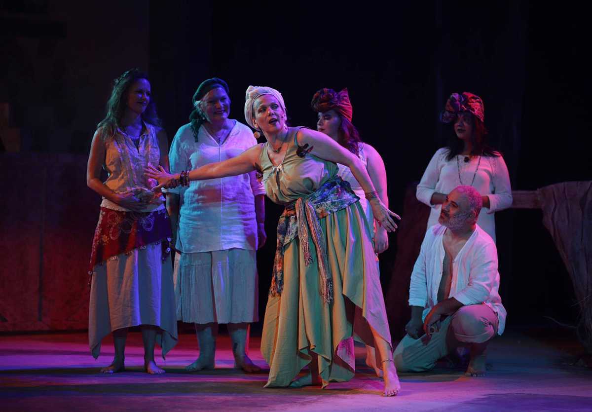 Review: Shakespeare gets Southern Comfort in Selma's 'Midsummer Night's Dream'