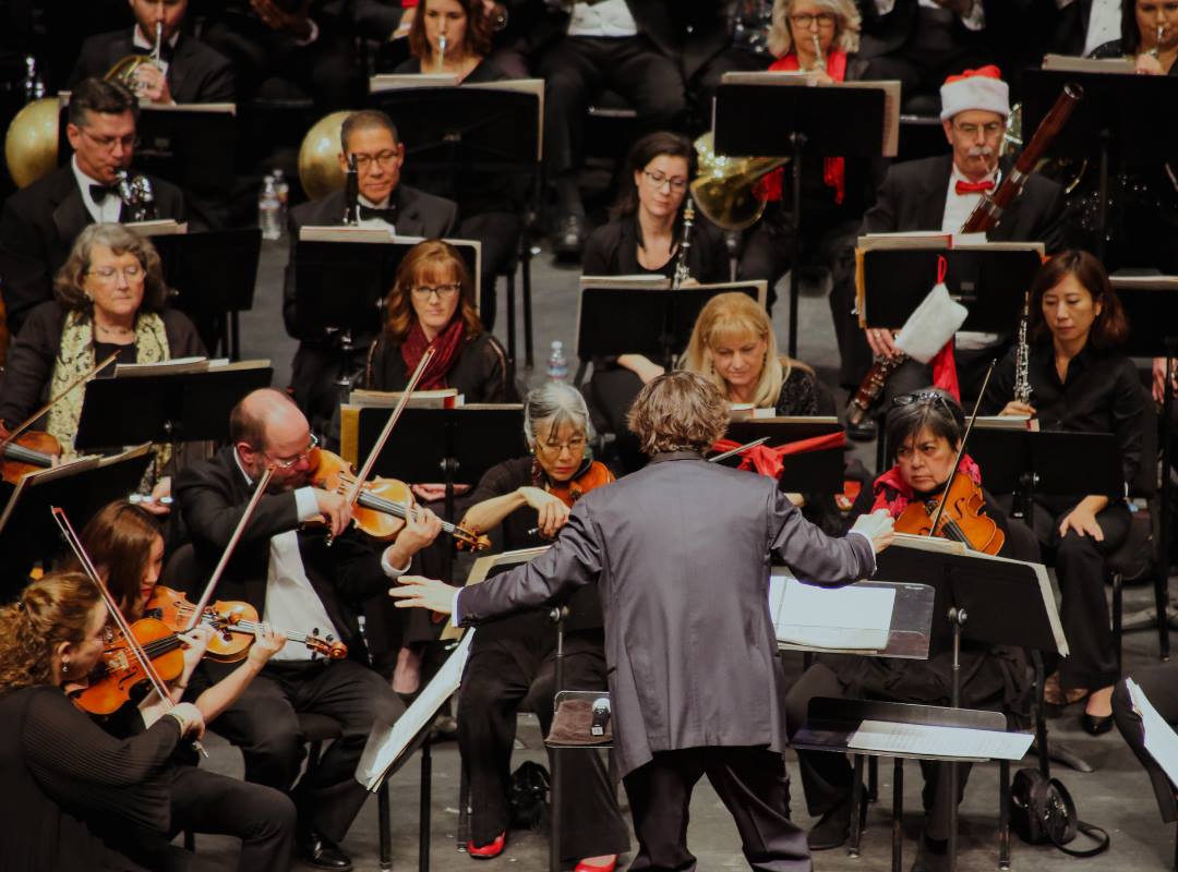 Review: Humbug critic meets Fresno Philharmonic holiday concert. It's a complicated 'Ride.'