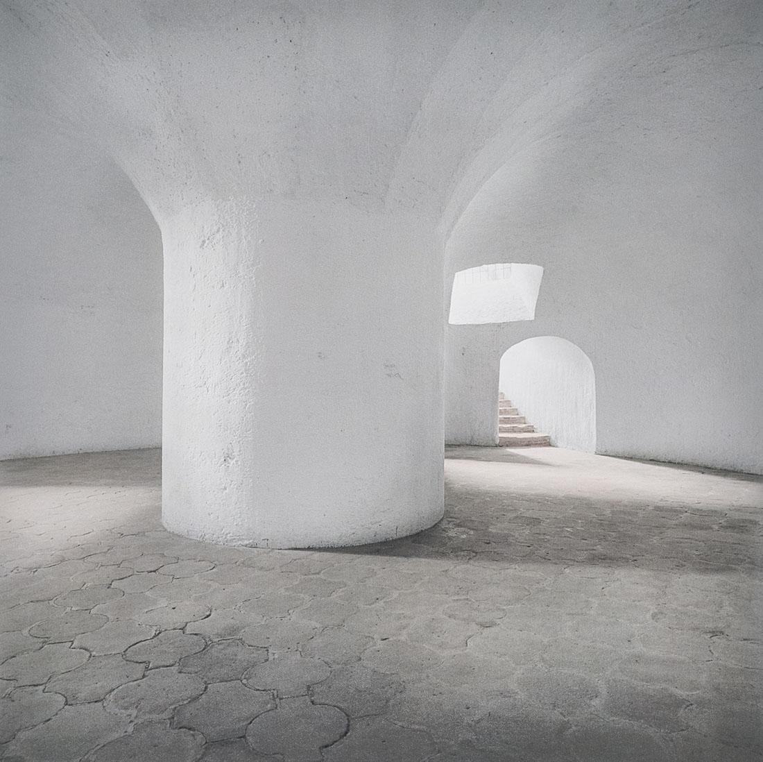 5 picks for March ArtHop: Dzerigian launches new photography book at Spectrum