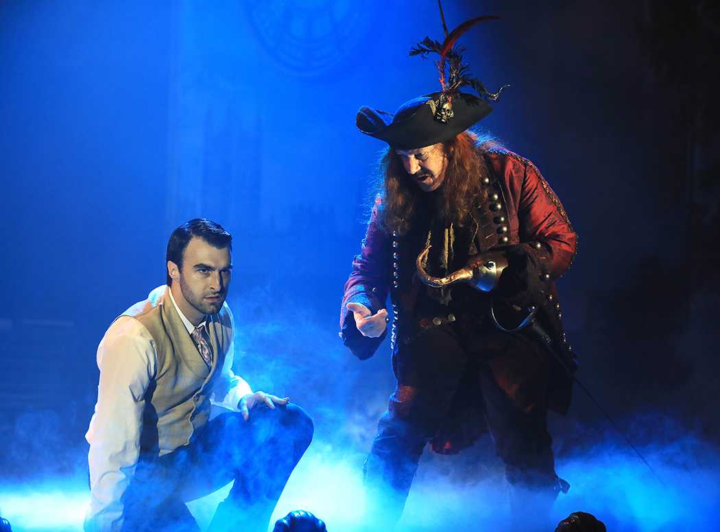 Review: Once 'Finding Neverland' gets its wings in 2nd act, this musical can fly