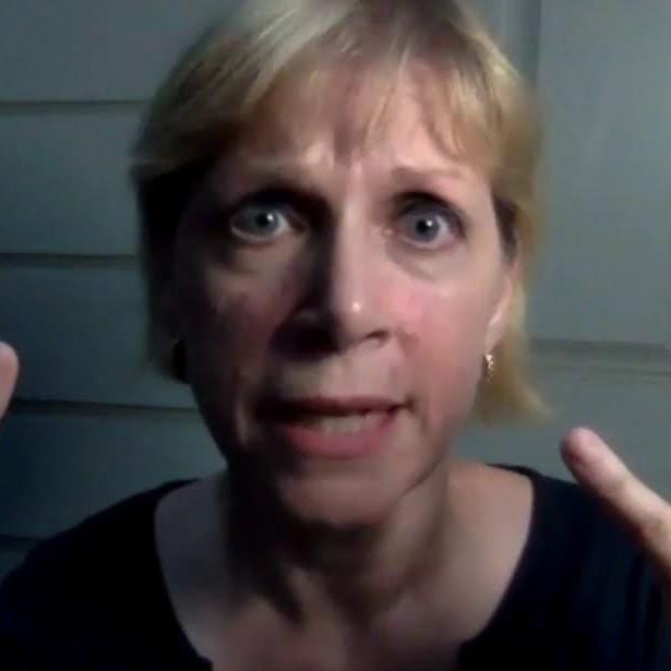 Rogue picks: #txtshow (on the internet),' 'Good Night; Never Goodbye,' and 'Rosegold'