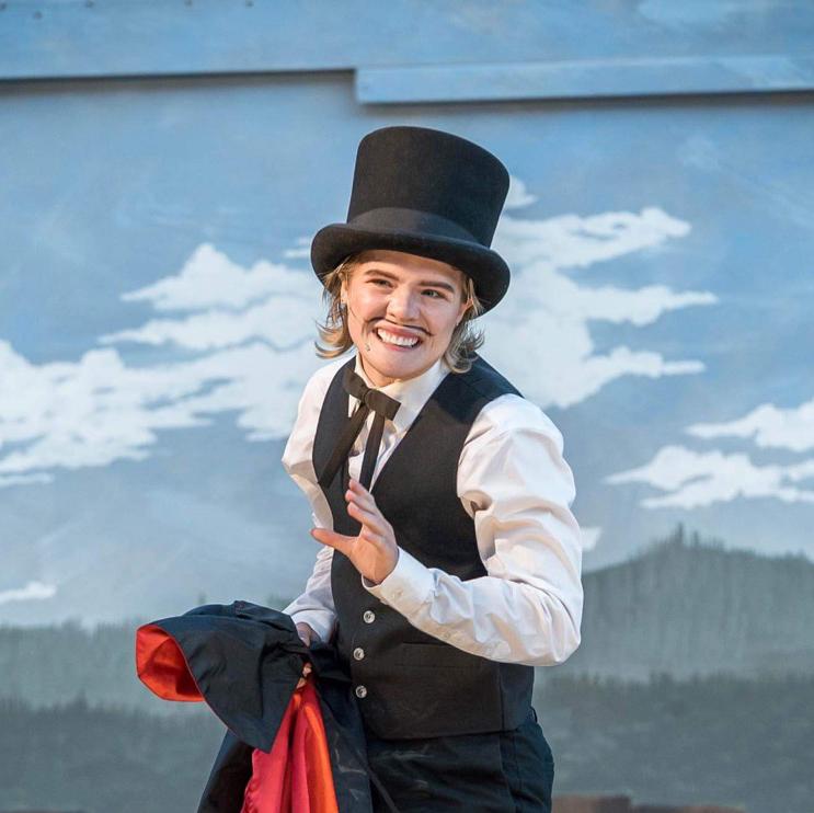 With a notable starring role as the villain in Golden Chain's 'Drive-In Melodrama,' Lyric Gianni follows his own original path