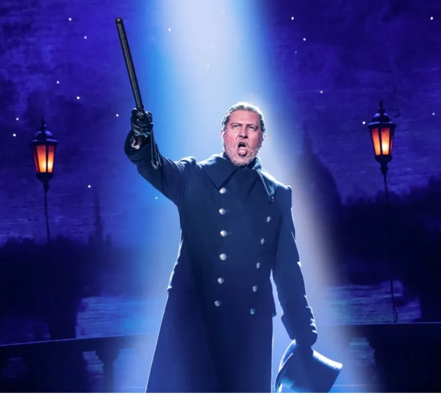 Review: A solid 'Les Miz' at Fresno's Saroyan Theatre remains as rousing as ever. But, for the love of Victor Hugo, I miss the turntable.